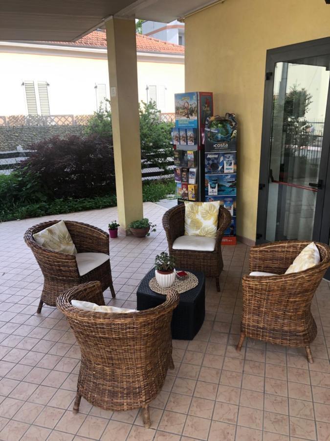 Hotel Argo Rimini Eksteriør bilde
