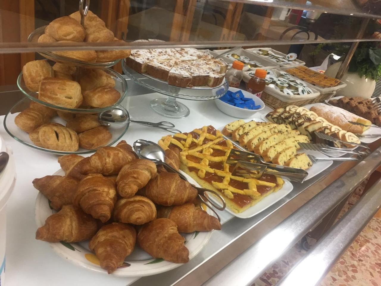 Hotel Argo Rimini Eksteriør bilde